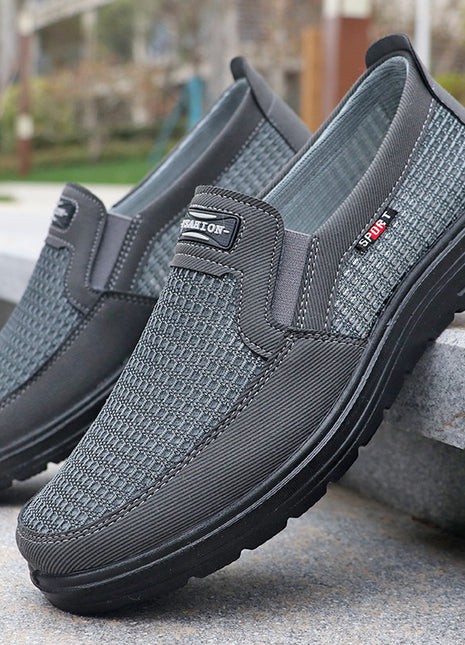 Atmungsaktive Schuhe mit Mesh-Oberfläche für Herren mit einem Pedal, Freizeit-Stoffschuhe